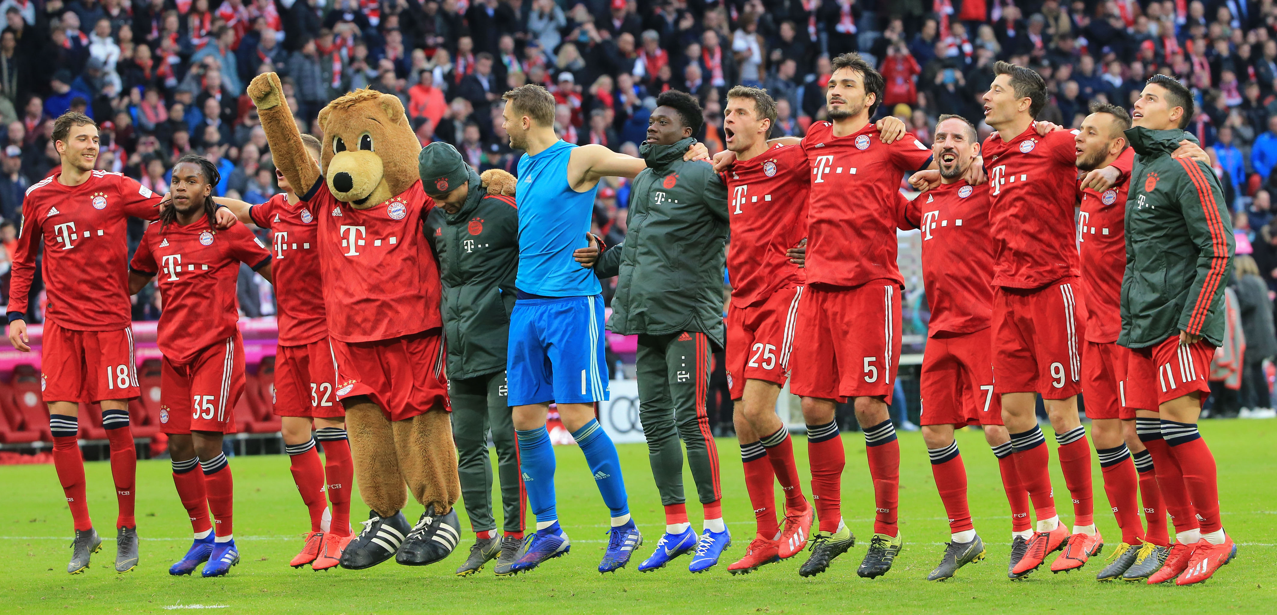 记者：明天青岛西海岸代理主帅毛雷尔携里切利参加赛前发布会（明日青岛西海岸代理主帅毛雷尔将与里切利出席赛前发布会）