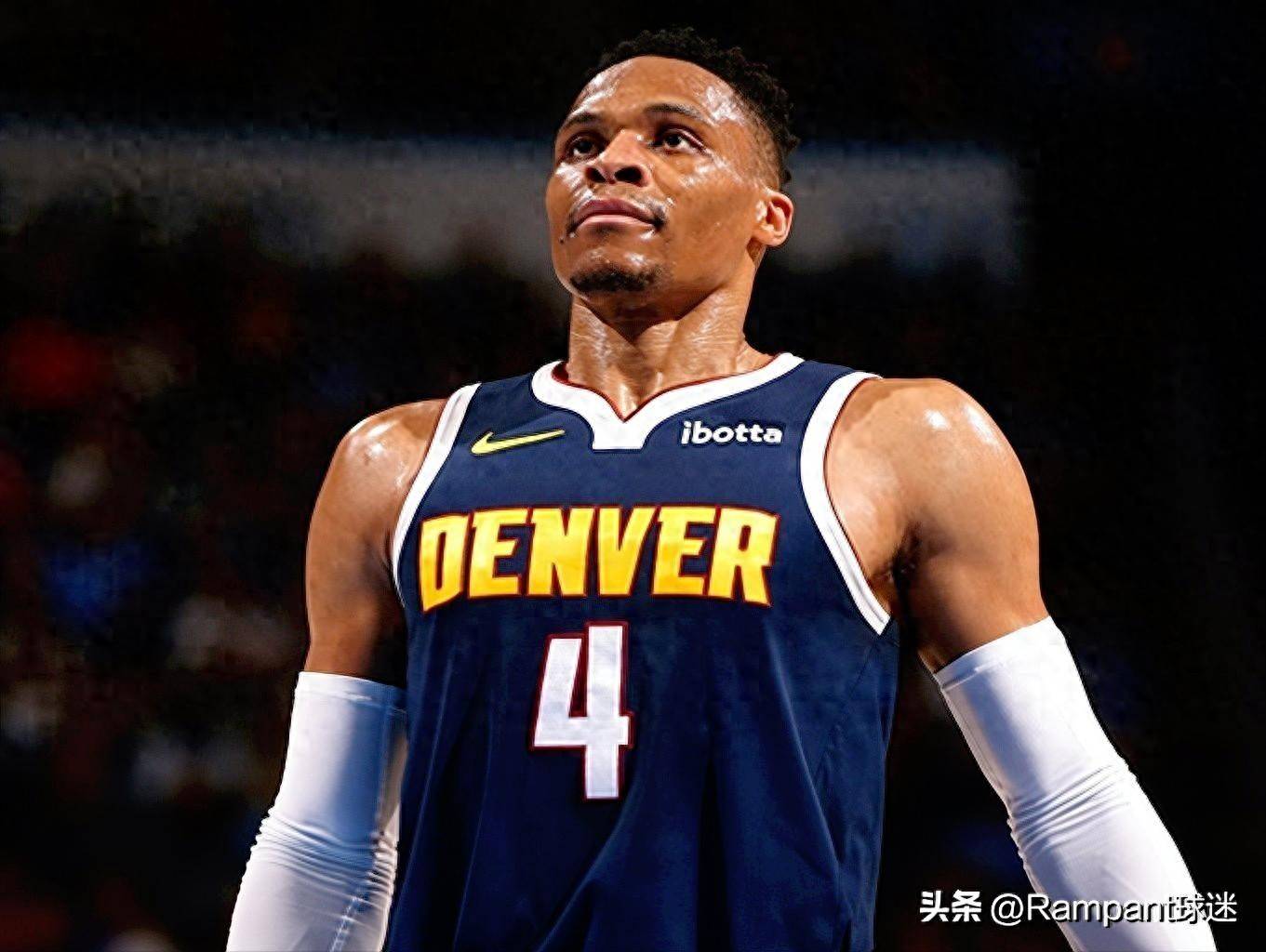 意天空：DV9内收肌疲劳目前已经返回意大利，他没有出现伤病（意天空：DV9因内收肌疲劳已返意，确认无伤情）