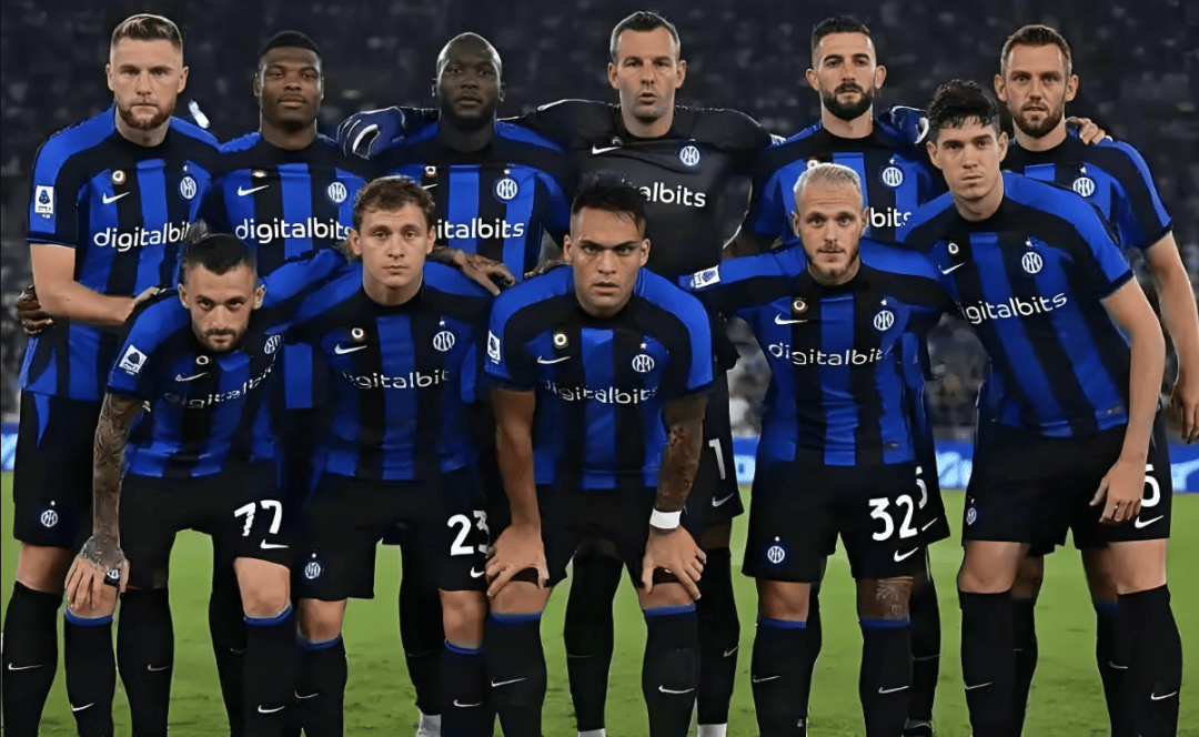 欧冠淘汰赛前瞻：拜仁主场迎战利物浦,（欧冠淘汰赛前瞻：拜仁坐镇主场对阵利物浦）