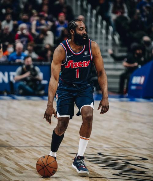 中超：广州队客场1-1战平梅州客家（中超：广州队客场与梅州客家1-1握手言和）